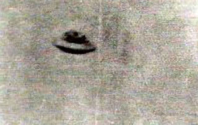Gordon Faulkner's 1965 Warminster UFO photograph